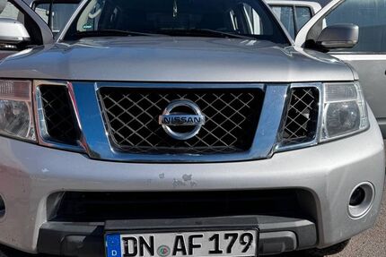 Nissan Navara 300.084 km 11.900 € Düren 52349