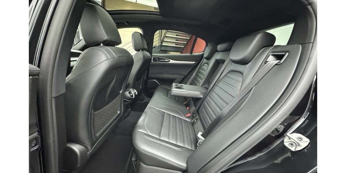 Alfa Romeo Stelvio 2.2 D Veloce Q4 1.Hand Panodach 37.600 km 34.820 &euro; Lich 35423