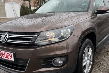 VW Tiguan 148.127 km 9.000 &euro; Troisdorf 53842