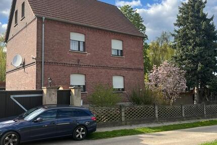 Haus Lützen - 8 Zimmer, 130 m&sup2;, 225.000&euro; | Angebot:26562480