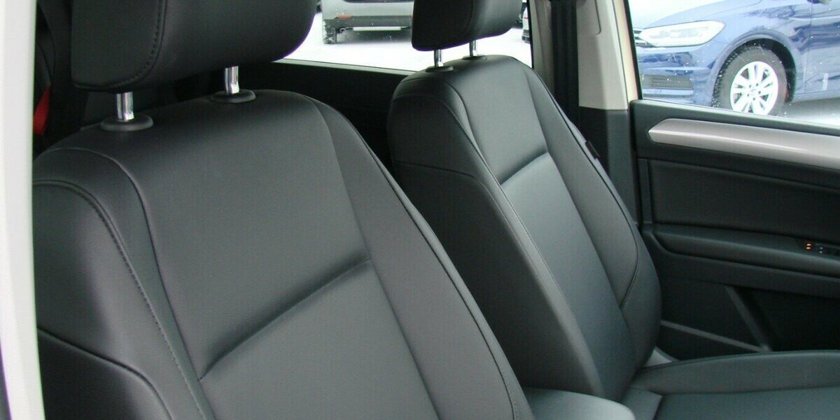 VW Touran 2.0TDI BMT TAXI ACC Kamera LED 7Sitzer 38.517 km 30.980 &euro; Falkensee 14612