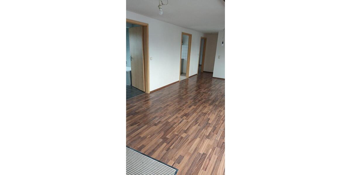 Dachgeschoßwohnung Wandlitz - 3 Zimmer, 100 m&sup2;, 690&euro; | Angebot:24919598