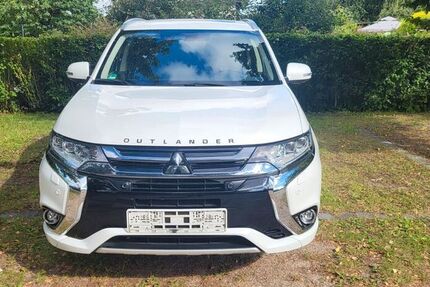 Mitsubishi Plug-in Hybrid Outlander