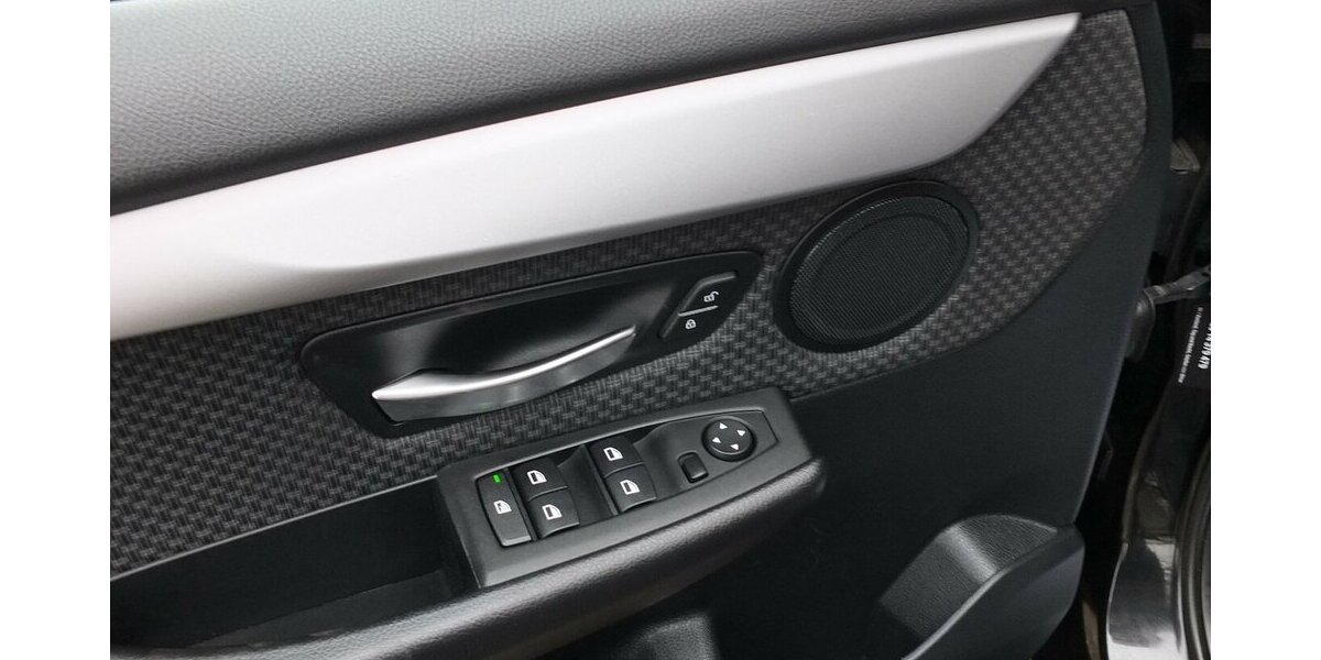 BMW 218 Active Tourer ADVANTAGE NAVI PARKASISSTENT SHZ 124.575 km 10.908 &euro; Köln 50858