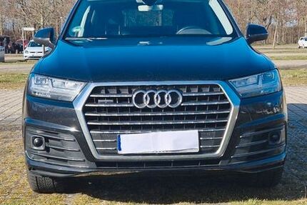 Audi Q7 190.200 km 18.400 € München 80331