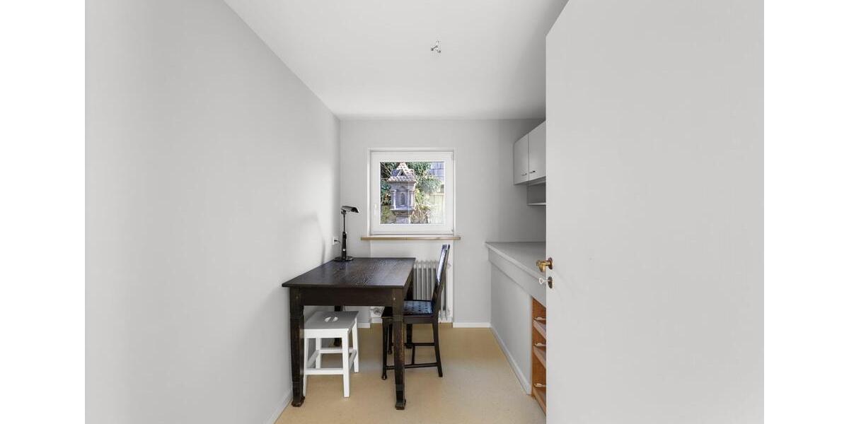 Einfamilienhaus Neusäß - 6 Zimmer, 193 m&sup2;, 2.900&euro; | Angebot:23838311