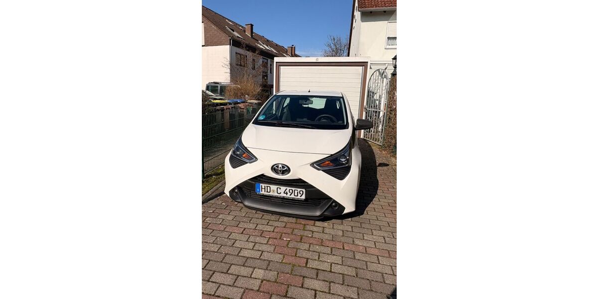 Toyota Aygo (X) 93.313 km 7.200 &euro; Gaiberg 69251