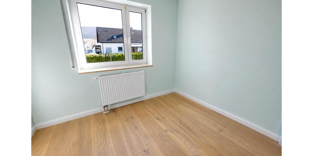 Erdgeschoßwohnung Friedewald - 4 Zimmer, 88 m&sup2;, 239.000&euro; | Angebot:26781200