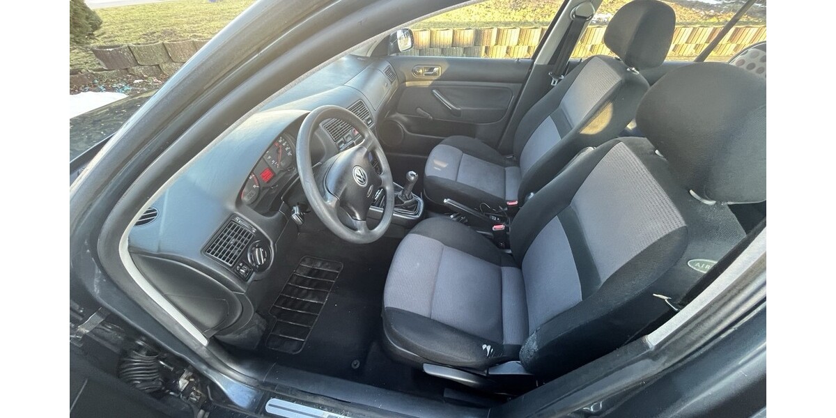 VW Golf VI 162.989 km 1.600 &euro; Stendal 39576