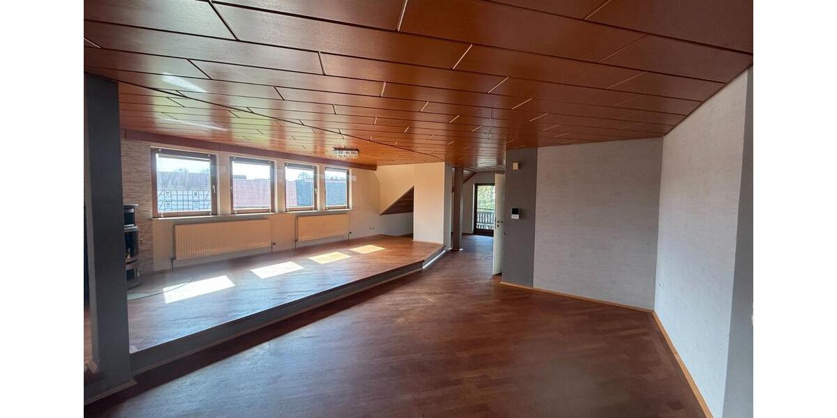 Dachgeschoßwohnung Frankenberg (Eder) - 3 Zimmer, 115 m&sup2;, 179.000&euro; | Angebot:26455293