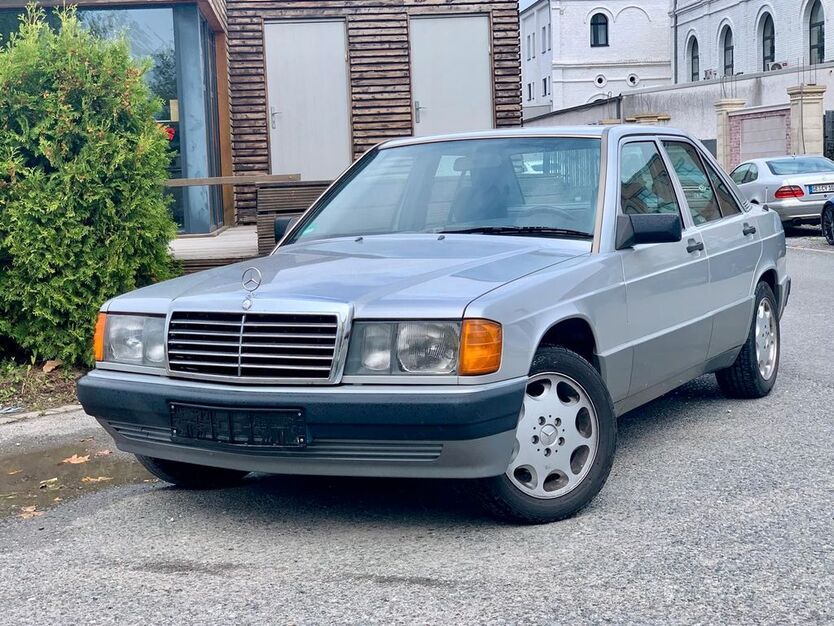 Mercedes-Benz 190 144.962 km 5.500 € Gelsenkirchen 45884