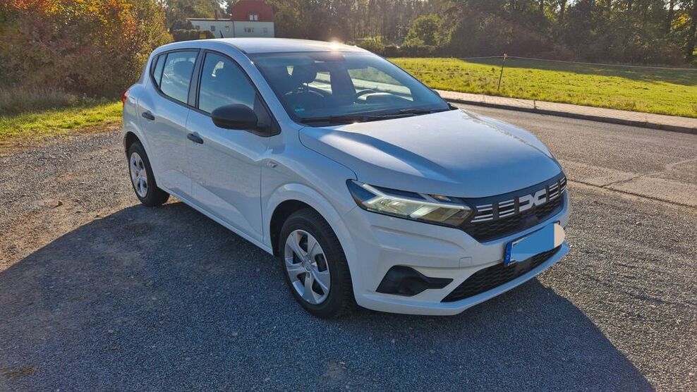 Dacia Sandero 18.450 km 12.495 € Wilsdruff 01723