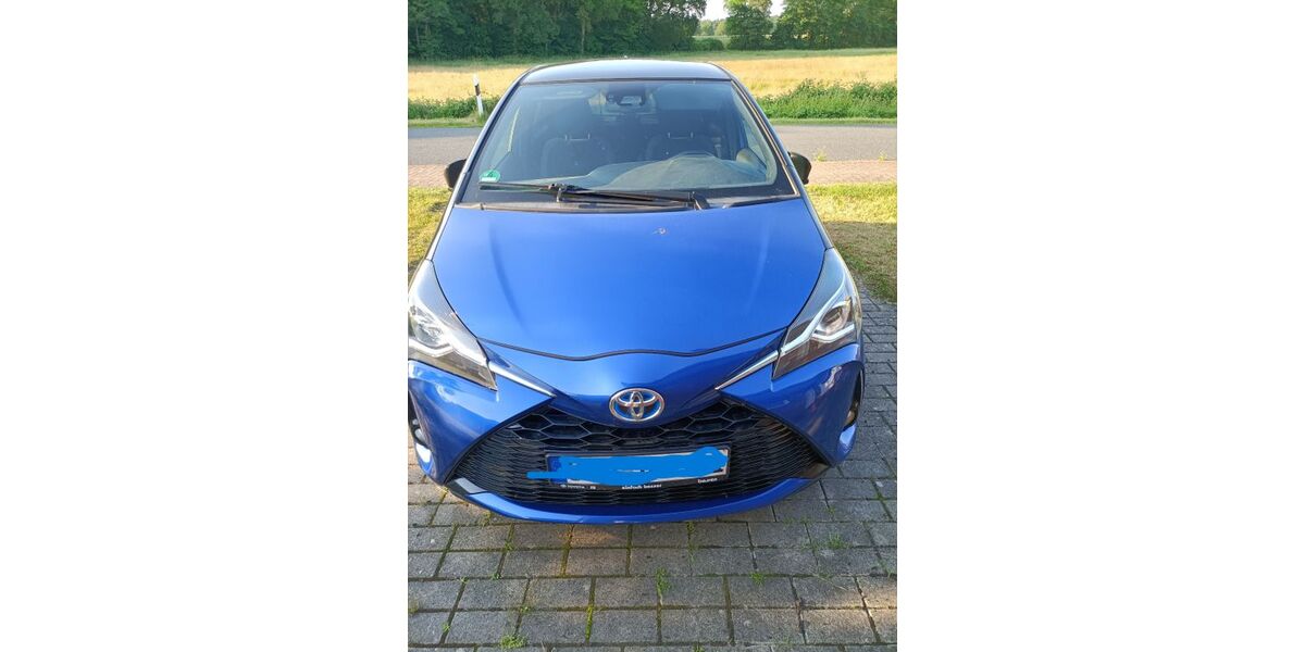 Toyota Yaris 153.500 km 12.000 &euro; Stade 21682