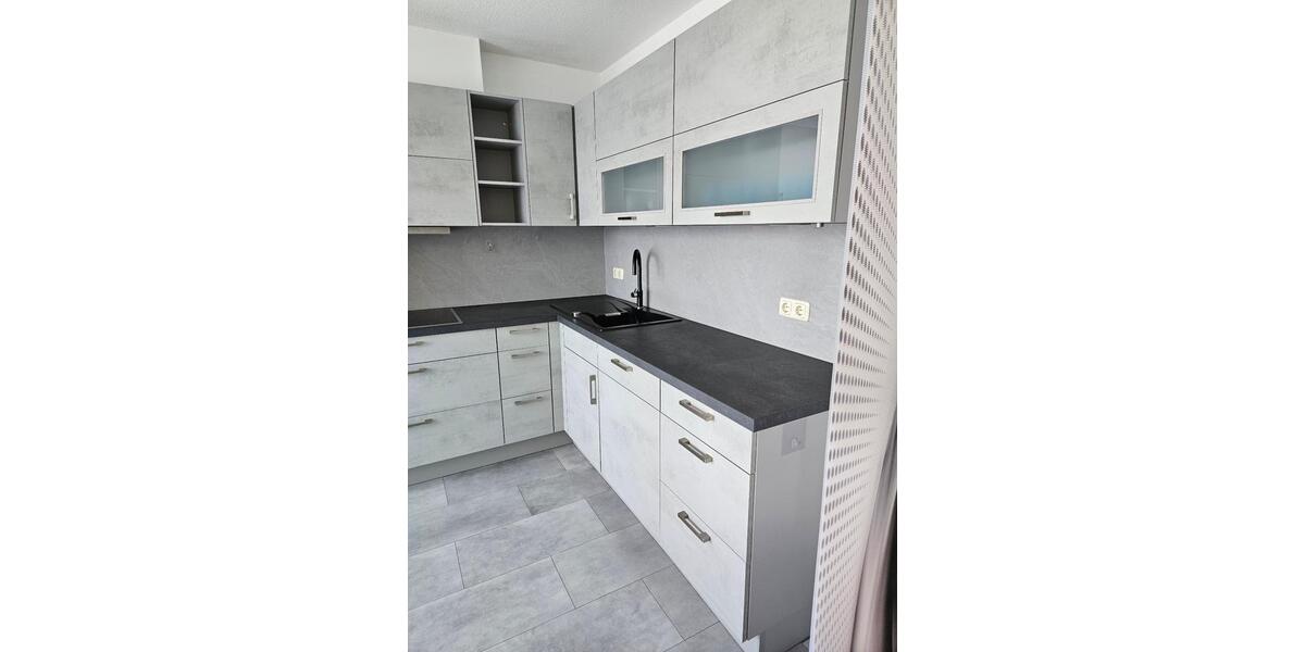 Dachgeschoßwohnung Bad Dürrenberg - 2 Zimmer, 61 m&sup2;, 120.000&euro; | Angebot:25539480