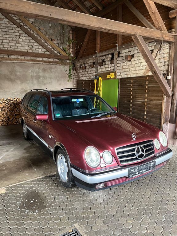 E 200