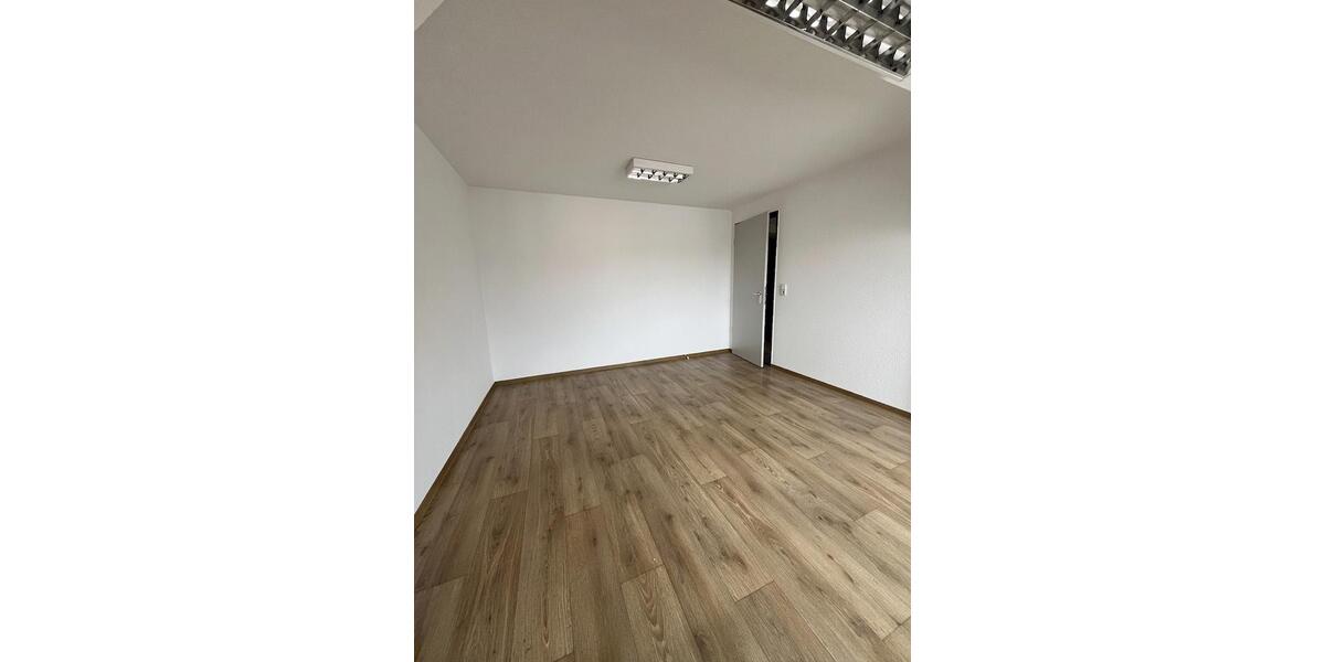 Gewerbeobjekt Zwickau - 610&euro; | Angebot:26145481