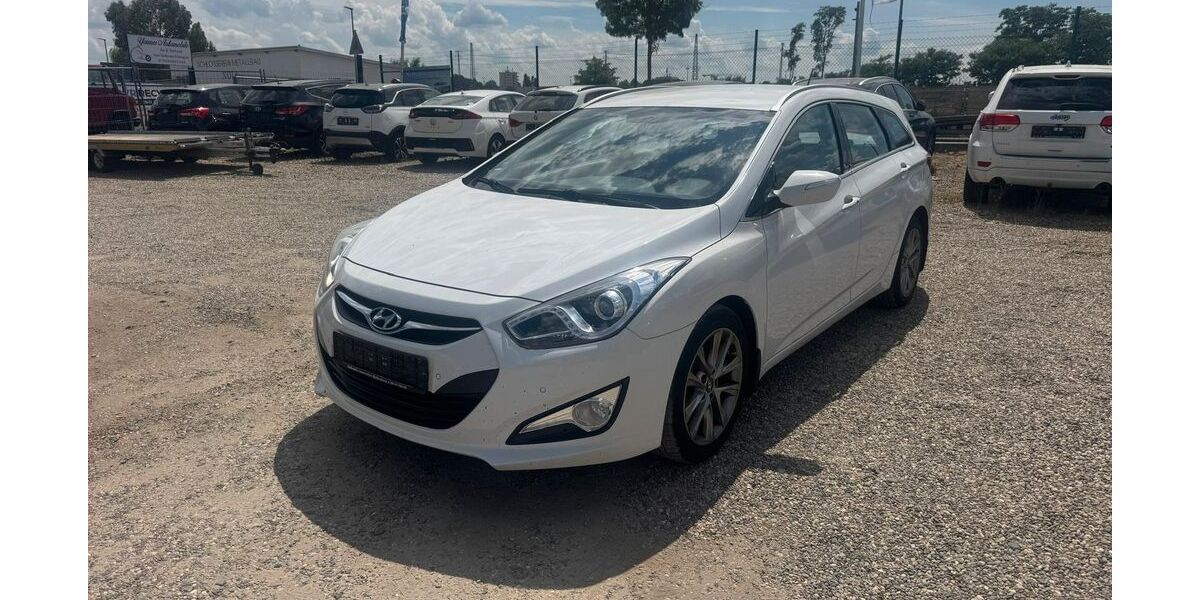 Hyundai i40 238.000 km 7.600 &euro; Koblenz OT Neuendorf 56070