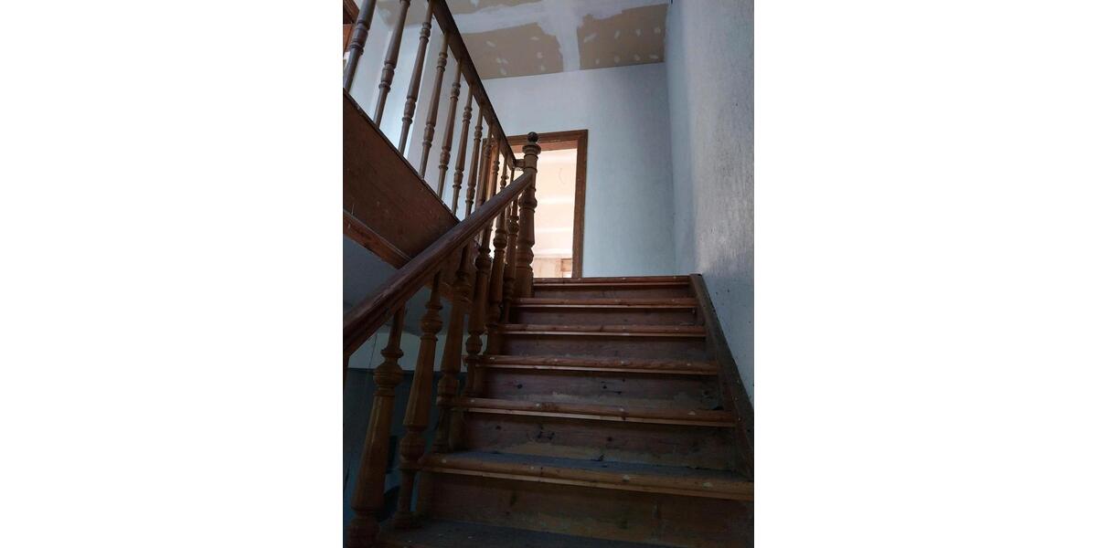 Mehrfamilienhaus, Wohnhaus Genthin - 8 Zimmer, 220 m&sup2;, 123.000&euro; | Angebot:26696862