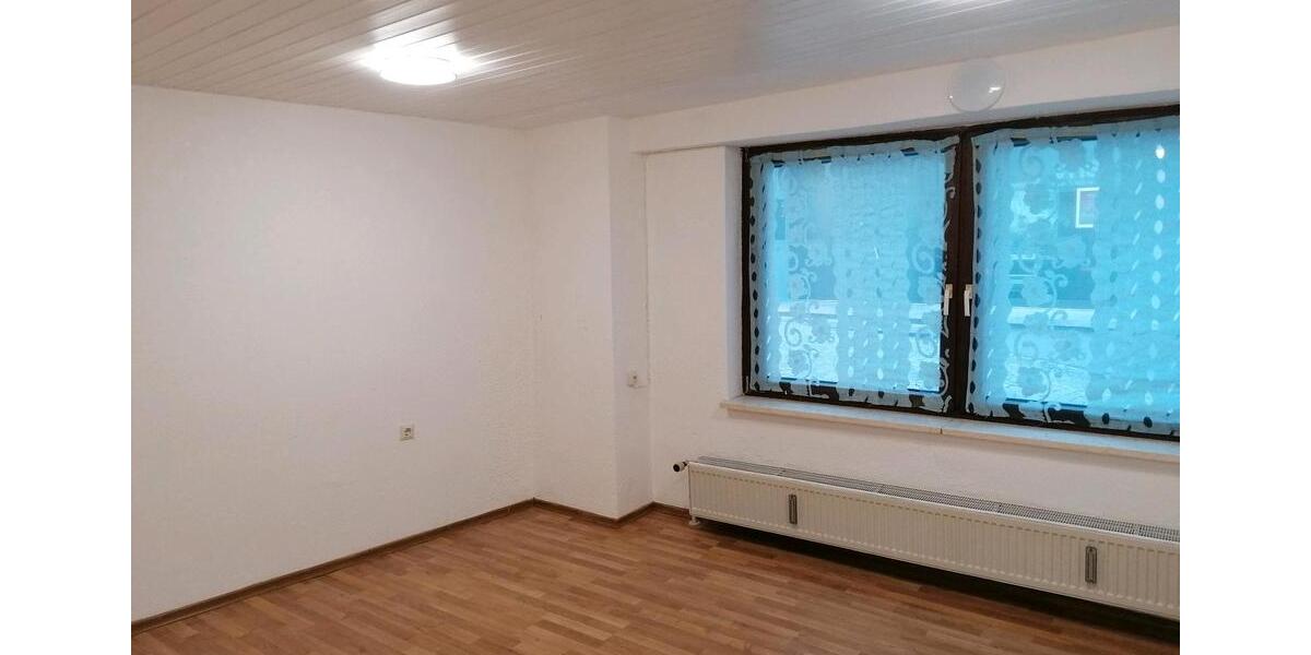 Erdgeschoßwohnung Landau an der Isar - 2 Zimmer, 65 m&sup2;, 950&euro; | Angebot:26032280