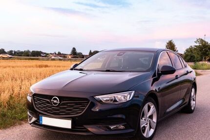 Opel Insignia 180.000 km 8.700 &euro; Halfing 83128