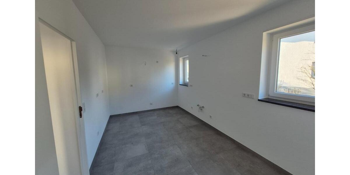 Erdgeschoßwohnung Lorsch - 5 Zimmer, 173 m&sup2;, 2.200&euro; | Angebot:24597326