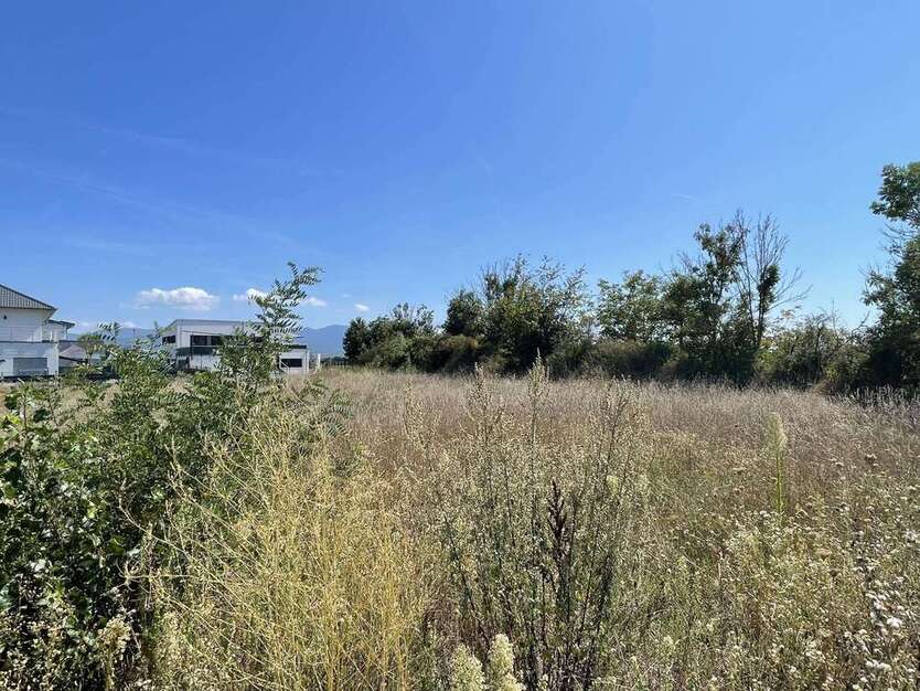 Grundstück zu verkaufen in Neuenburg 263.700 € 586 m² zimmer