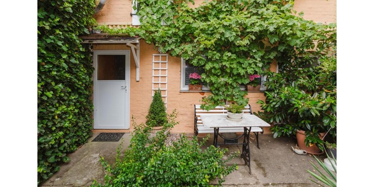 Erdgeschoßwohnung Neuruppin - 1 Zimmer, 15 m&sup2;, 220&euro; | Angebot:25498403