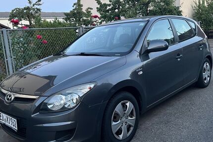 Hyundai i30 137.000 km 1.700 &euro; Leonberg 71229