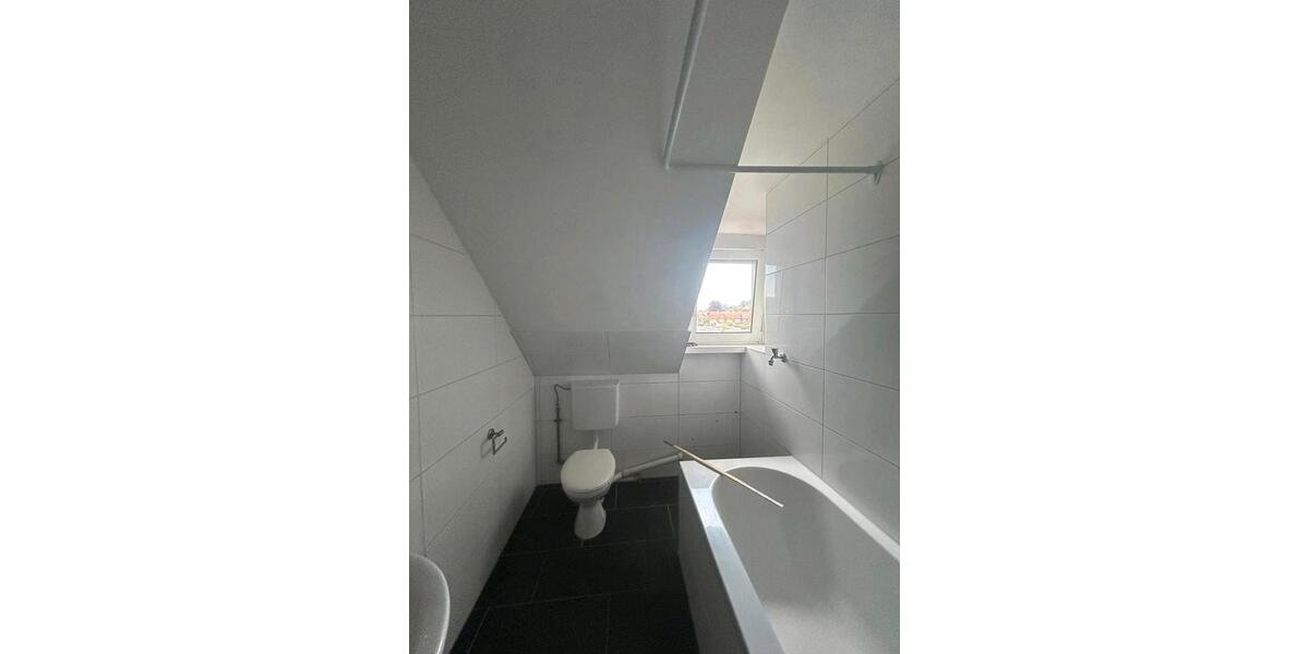 Dachgeschoßwohnung Lichtenfels - 4 Zimmer, 85 m&sup2;, 150.000&euro; | Angebot:26057932