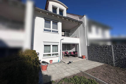 Reihenmittelhaus mit Garten, Balkon & Carport – 6 Zimmer auf 140 m² in Giengen an der Brenz