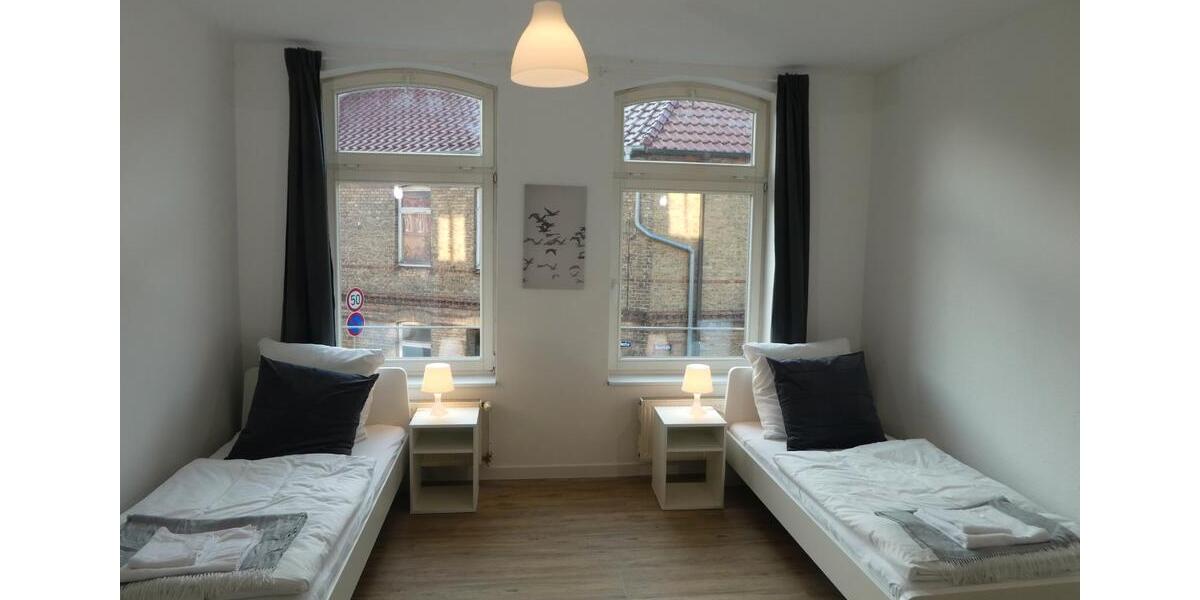 Einfamilienhaus Warin - 10 Zimmer, 245 m&sup2;, 1.690&euro; | Angebot:26366901