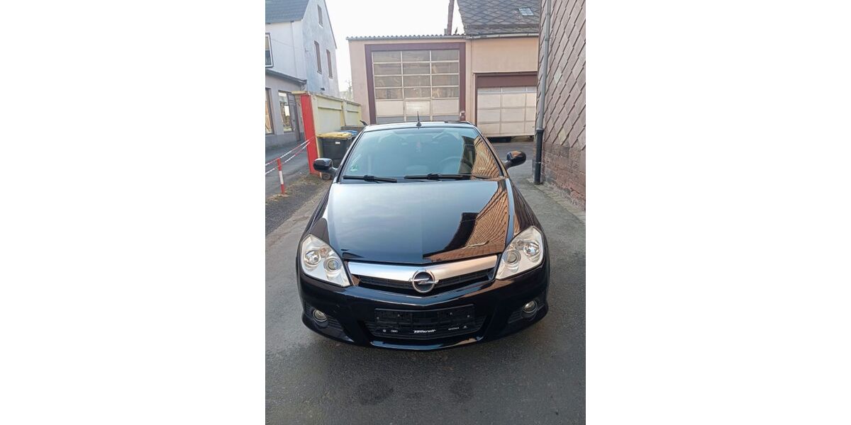 Opel Tigra 188.443 km 1.600 &euro; Holzminden 37603
