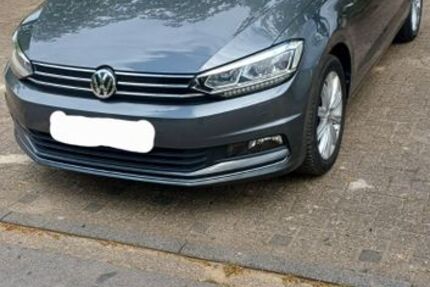 VW Touran 105.000 km 18.000 &euro; Stadtlohn 48703