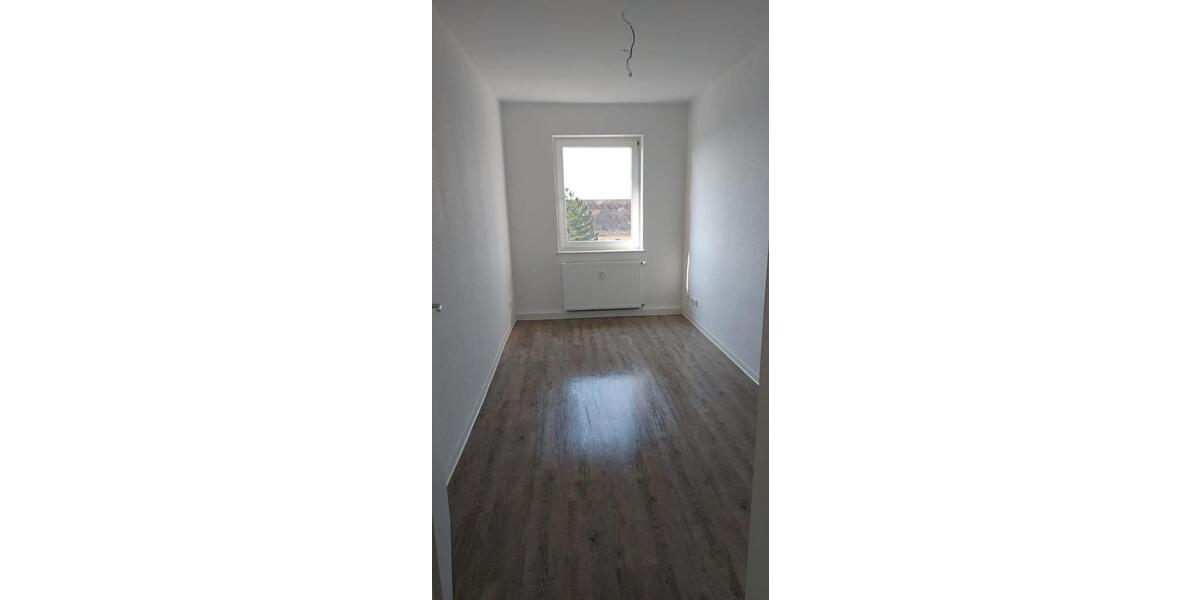 Etagenwohnung Sangerhausen - 4 Zimmer, 70 m&sup2;, 420&euro; | Angebot:26087094