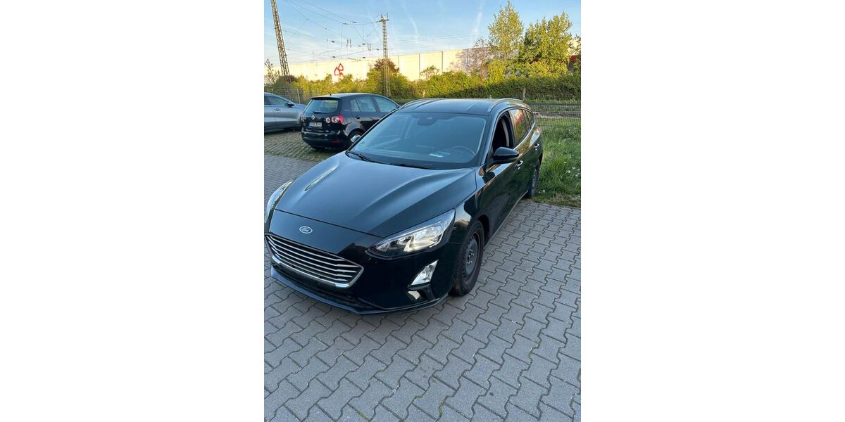 Ford Focus 106.000 km 12.500 &euro; Maintal 63477