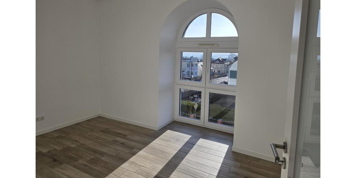 Maisonettenwohnung Weinböhla - 4 Zimmer, 113 m&sup2;, 1.245&euro; | Angebot:24378540