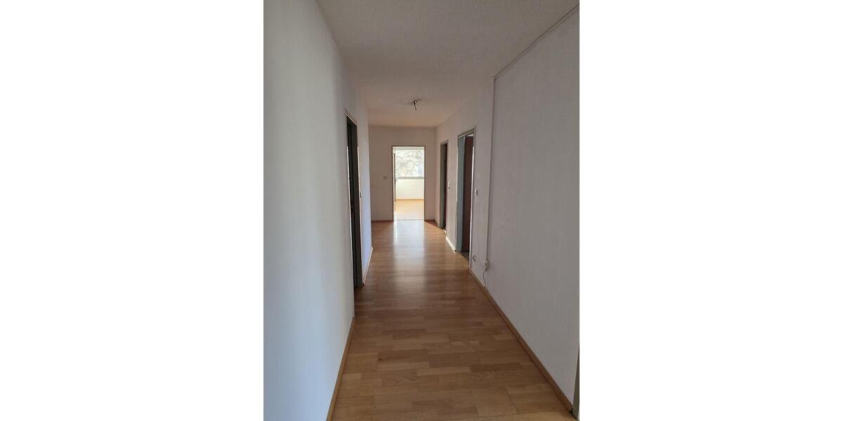 Etagenwohnung Fürstenfeldbruck - 4 Zimmer, 98 m&sup2;, 2.500&euro; | Angebot:26285852
