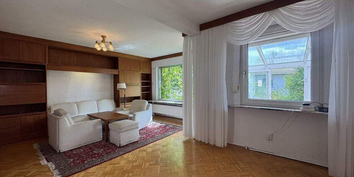 Reihenendhaus mit zwei Wohneinheiten - Ihr Sanierungsprojekt im beliebten Kasseler Stadtteil Kirchditmold 8 zimmer