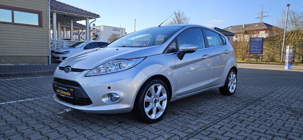 Ford Fiesta 71.000 km 5.499 &euro; künzell 36093