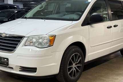 Chrysler Grand Voyager 133.064 km 7.999 &euro; München 81675