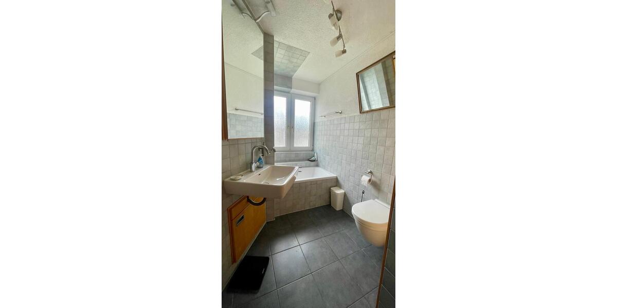 Einfamilienhaus Bad Dürrheim - 10 Zimmer, 247 m&sup2;, 890.000&euro; | Angebot:26481670
