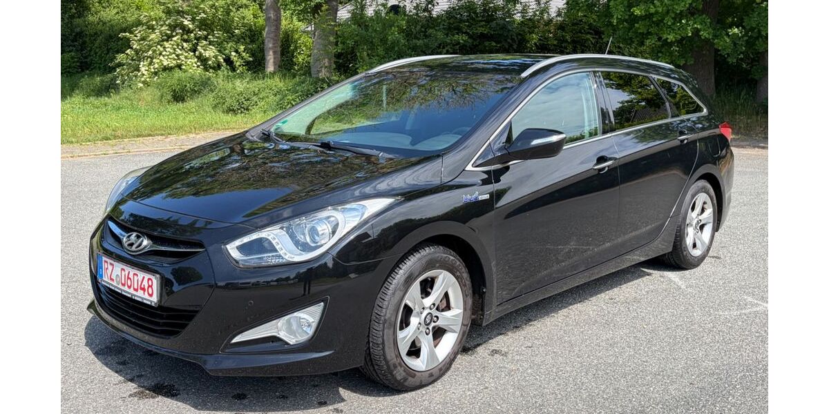 Hyundai i40 168.000 km 5.900 &euro; Kastorf 23847