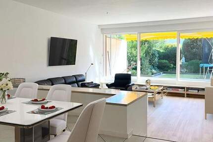 Licht, Ruhe und Raum: Großzügige Split-Level-Wohnung mit Garten und zwei Terrassen 3 zimmer