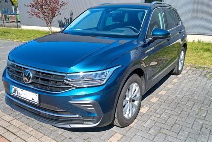 VW Tiguan 69.524 km 21.700 &euro; Borstel 27246