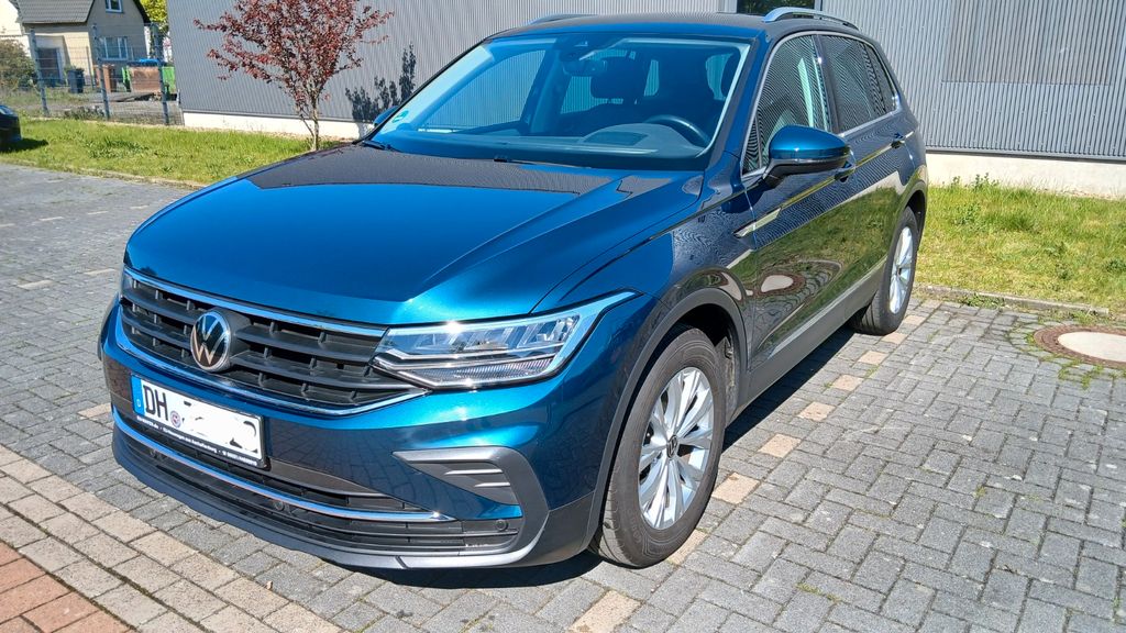 VW Tiguan 69.524 km 21.700 &euro; Borstel 27246