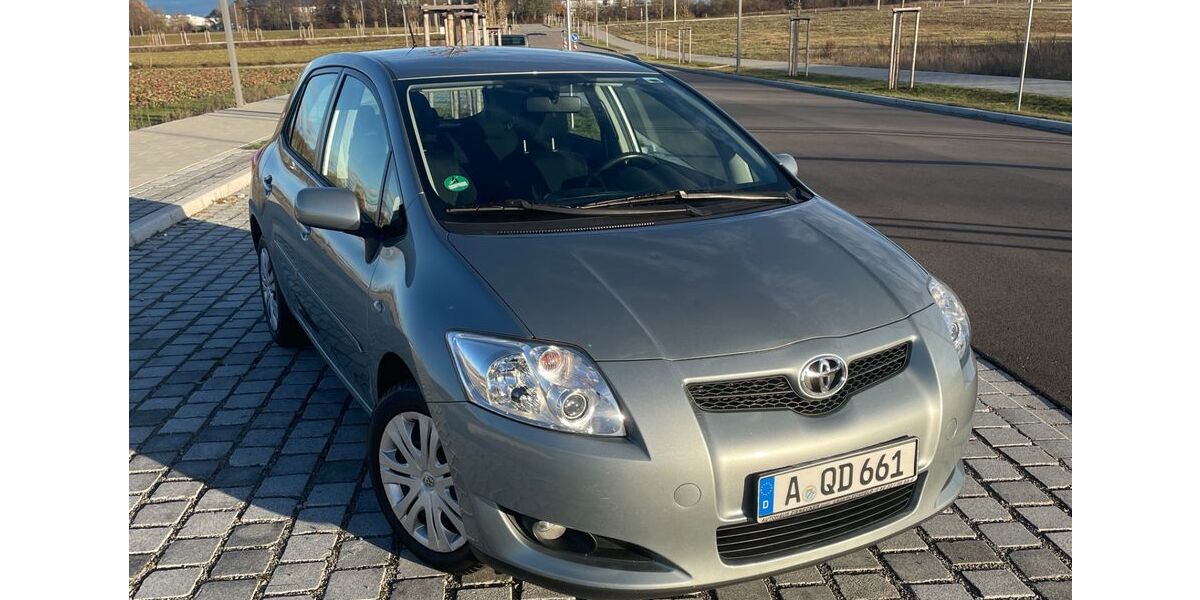 Toyota Auris 123.000 km 3.800 &euro; Augsburg 86159