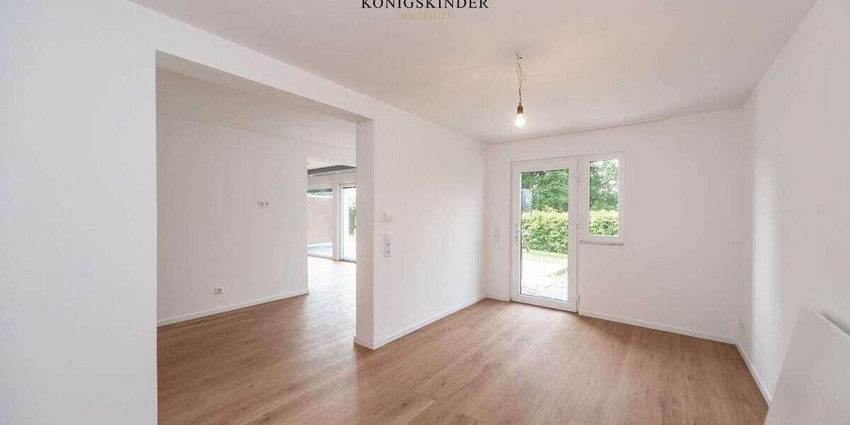 Doppelhaushälfte Stuttgart Zuffenhausen - 8 Zimmer, 154 m&sup2;, 945.000&euro; | Angebot:24709813