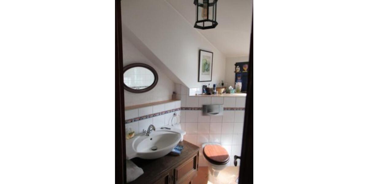 Dachgeschoßwohnung Schöneck - 4 Zimmer, 94 m&sup2;, 1.150&euro; | Angebot:25354710