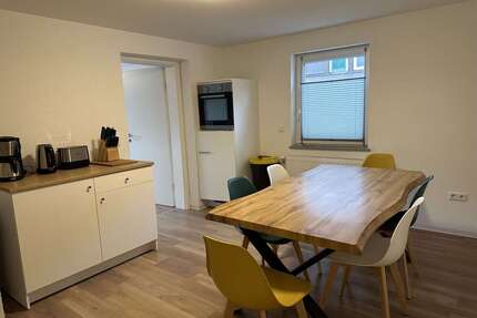 Haus zum Mieten in Altbach 5.000 € 180 m²