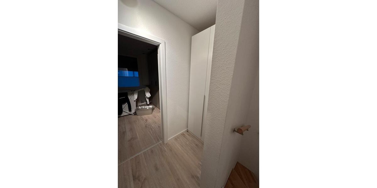 Etagenwohnung Schenefeld - 5 Zimmer, 150 m&sup2;, 2.250&euro; | Angebot:25590013